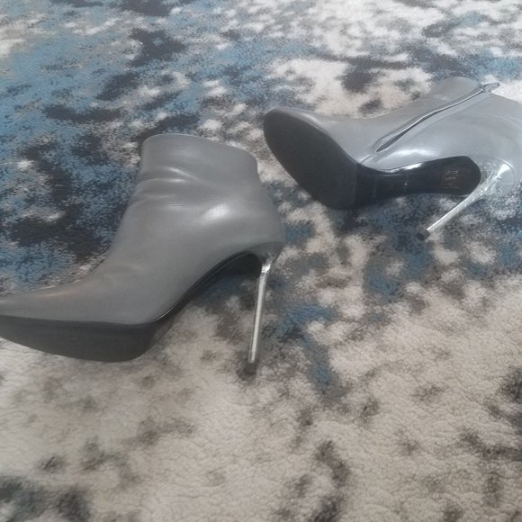 BALENCIAGA Leather Boots - Picture 2 of 5